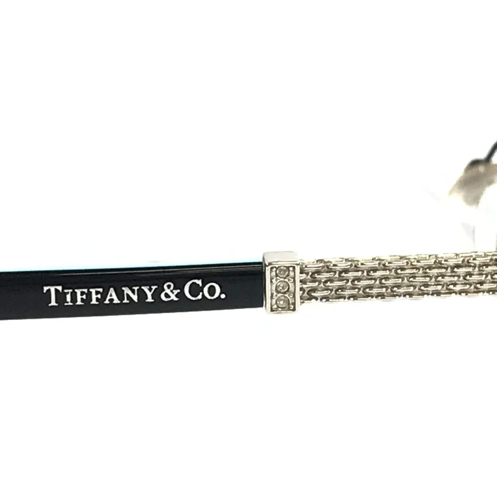 Tiffany & Co. clear demo